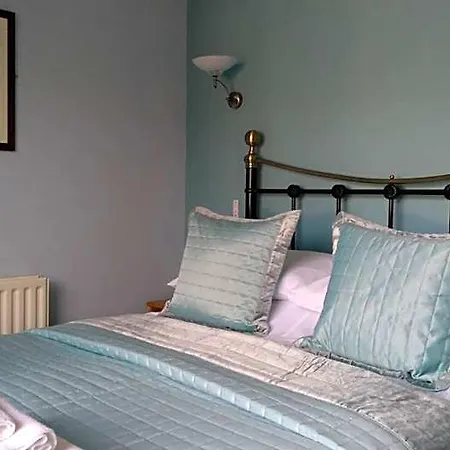 Bed & Breakfast Swiss Court