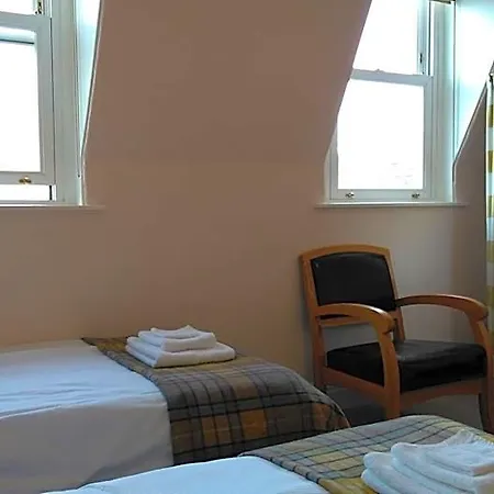 Swiss Court Bed & Breakfast 4*