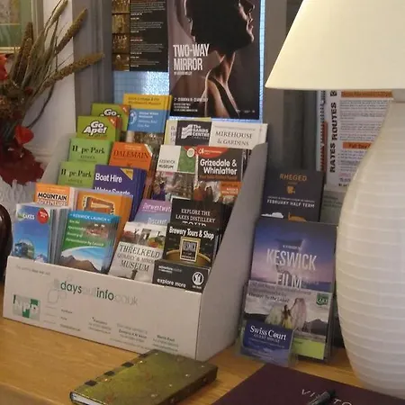 Swiss Court Bed and Breakfast Κέσγουικ