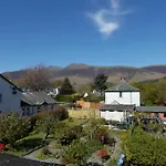 Swiss Court Frühstückspension 4*