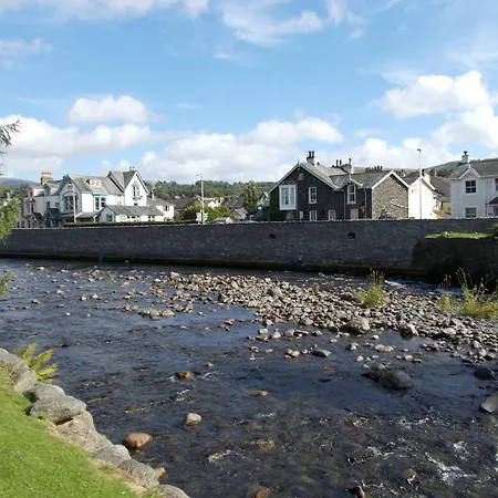 Oda ve Kahvaltı Swiss Court